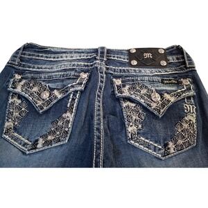 Miss Me Capri Jeans Women's 28x22 Blue Denim Stretch Cuffed Capri Embroidered